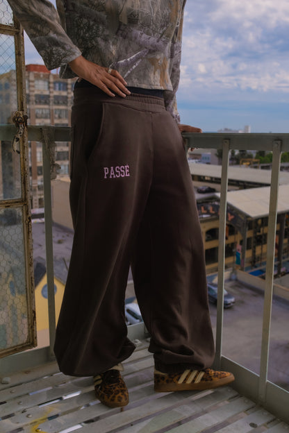 University Scrunched Fleece Sweatpants